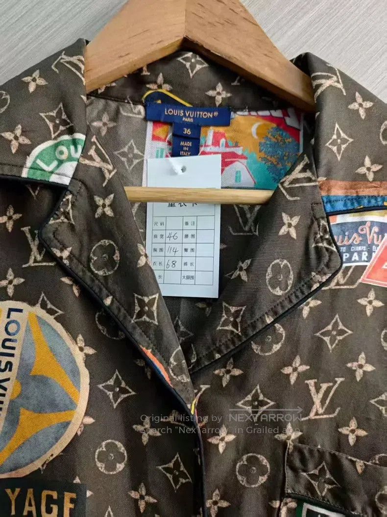 Louis Vuitton Louis Vuitton Emblem Silk Shirt Size XS / US 0-2 / IT 36-38 - 2 Thumbnail