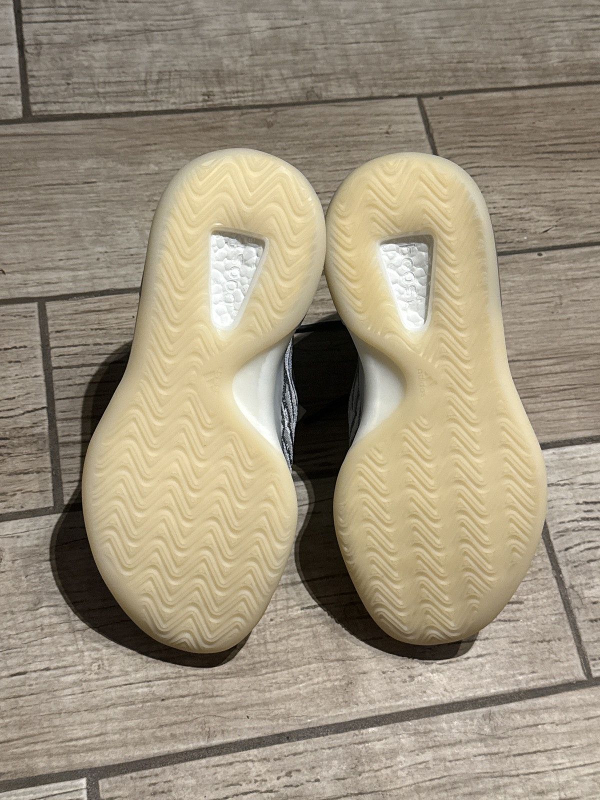 Adidas × Kanye West Adidas Yeezy QNTM Size US 7 / EU 40 - 7 Thumbnail