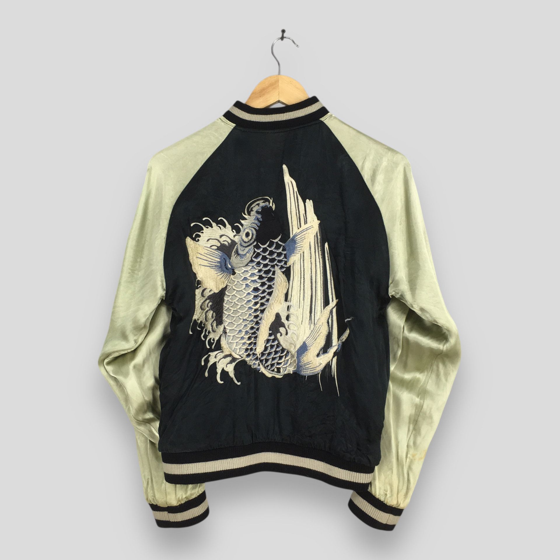 Japanese Brand Vintage Sukajan Japan Fish Koi Jacket Small Size US S / EU 44-46 / 1 - 11 Thumbnail