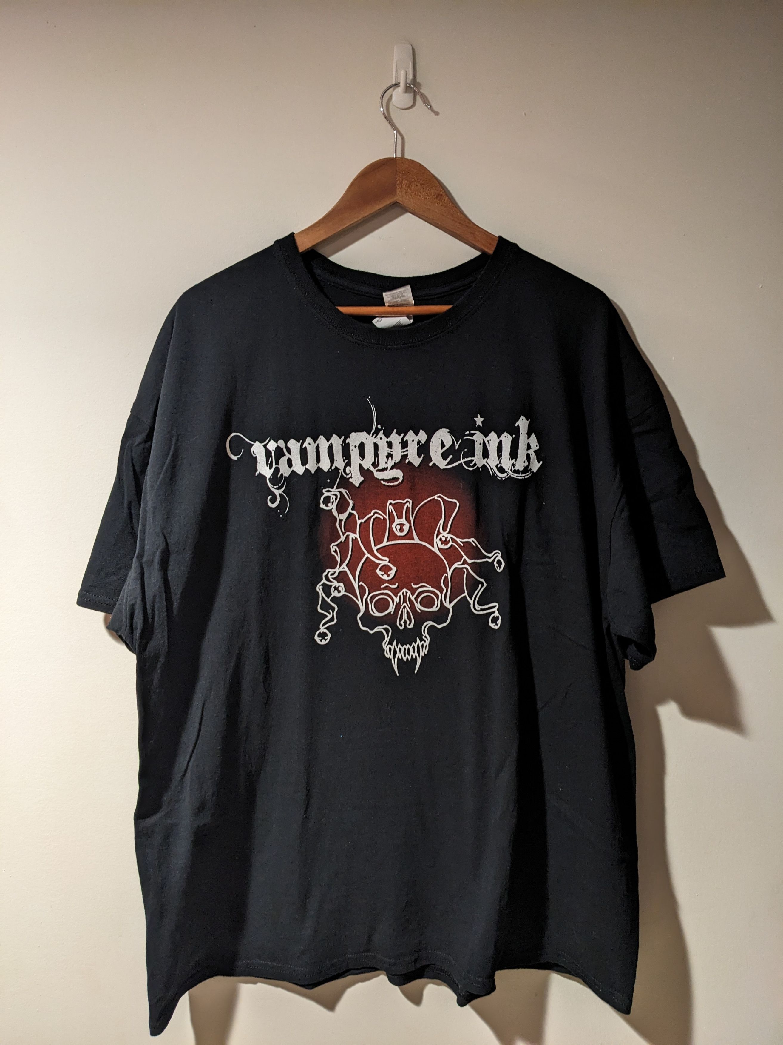 Gildan Vintage 2010's Vampyre Ink Miami Tattoos Worth Bleed T-Shirt Size US XXL / EU 58 / 5 - 1 Thumbnail