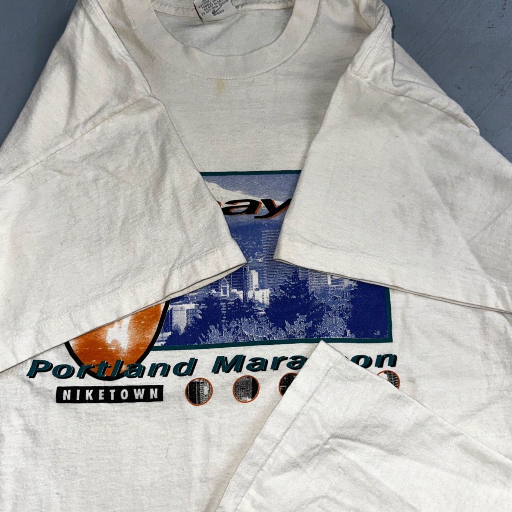 Nike VINTAGE Nike 1994 Niketown Portland Oregon T Shirt Mayors Walk 90s 10K Marathon XL White Size US XL / EU 56 / 4 - 6 Thumbnail