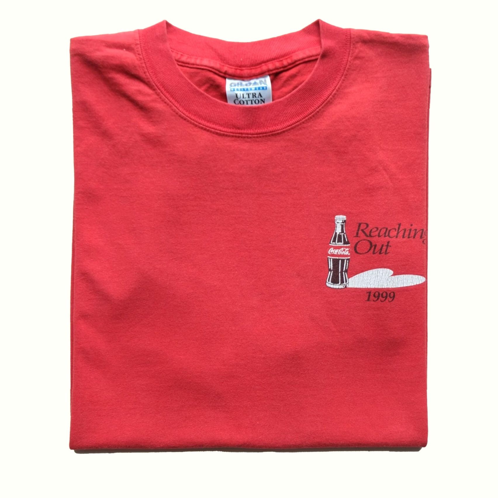Vintage VINTAGE COCA COLA GILDAN 90s REACHING OUT HEART LOVE T SHIRT Men XL Red Crew Neck Short Sleeve 1999 Size US XL / EU 56 / 4 - 2 Thumbnail