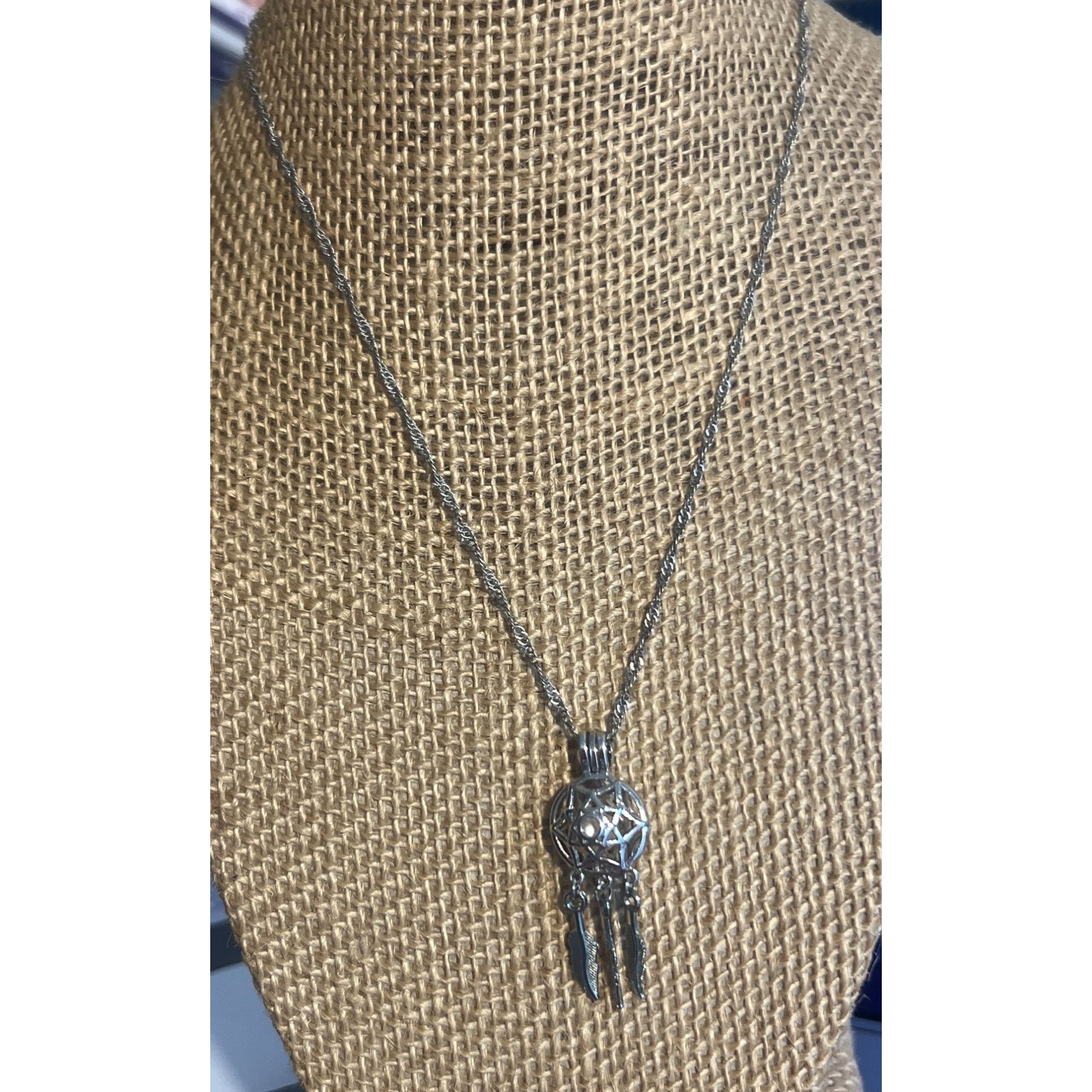 Other Vintage 18KTGP Twist Chain Necklace Dreamcatcher Pearl Cage Size ONE SIZE - 1 Thumbnail