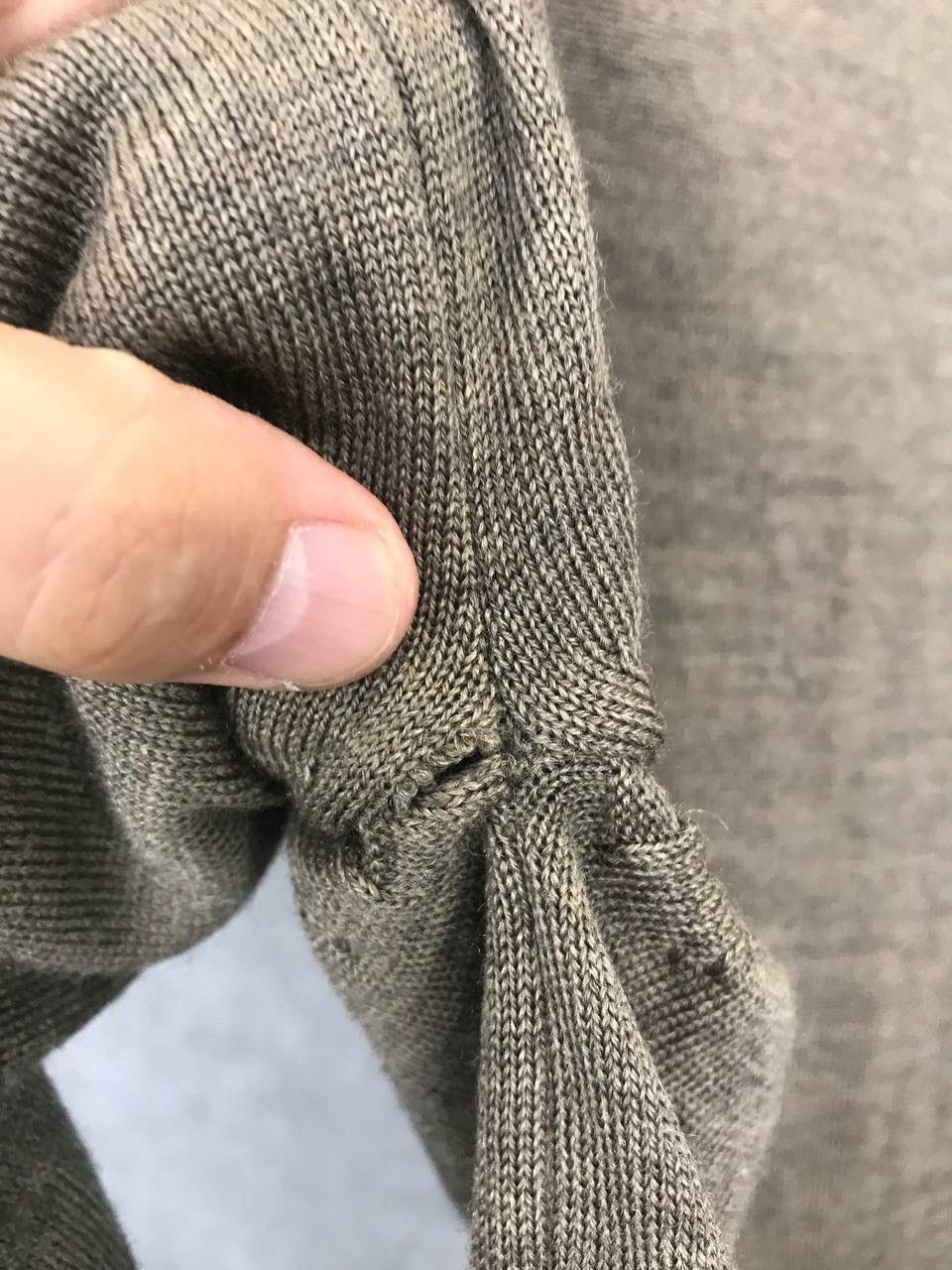 Reiss Reiss v neck merino wool sweater Size US S / EU 44-46 / 1 - 9 Thumbnail