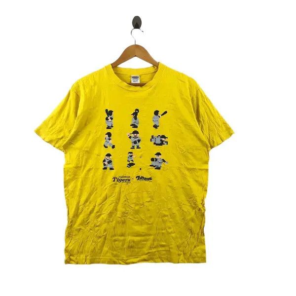 Vintage HANSHIN TIGERS x Pro Yakyu Baseball Tee Shirt Size US L / EU 52-54 / 3 - 1 Thumbnail