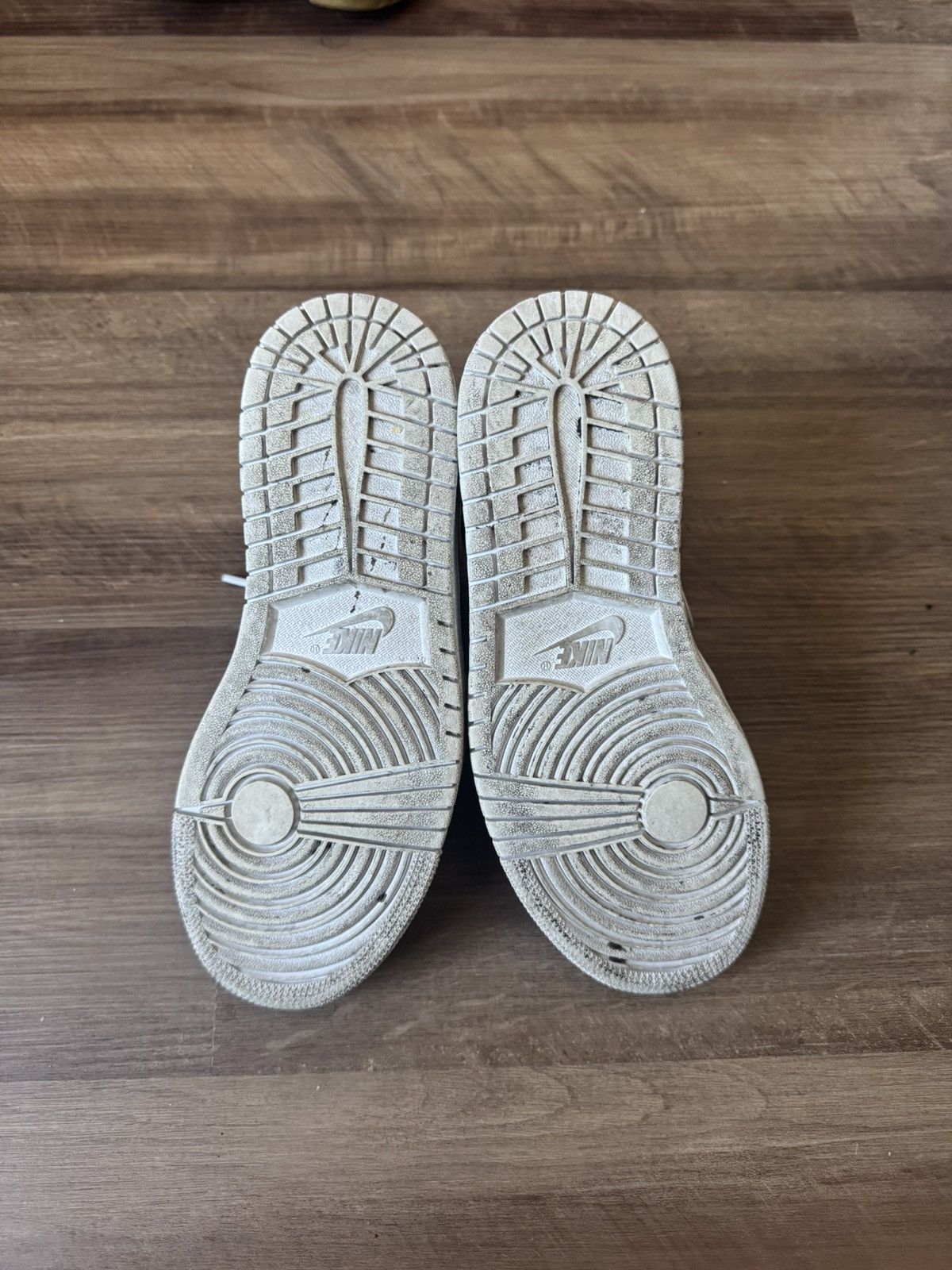Jordan Brand × Nike Jordan 1 Low Wmns Chicago Flip Size US 6 / IT 36 - 5 Thumbnail