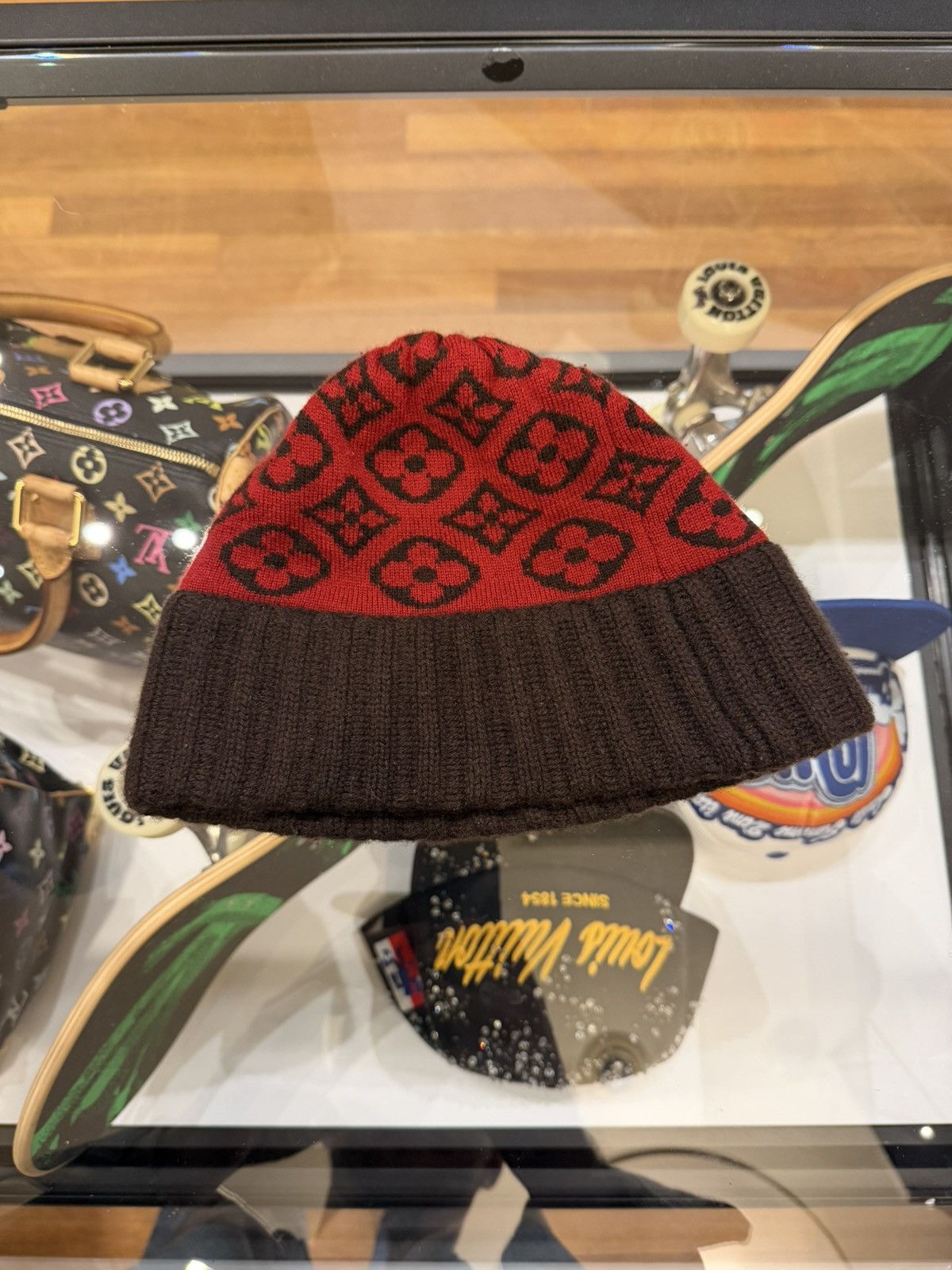Louis Vuitton Louis Vuitton Cashmere Ski Beanie - Red/Brown Size ONE SIZE - 7 Thumbnail