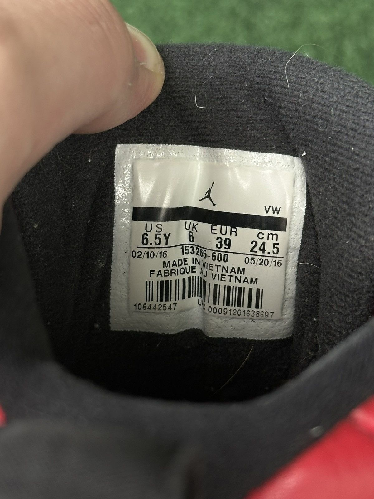 Jordan Brand Jordan 12 Gym Red Size 6.5Y Size US 6.5 / EU 39-40 - 8 Thumbnail