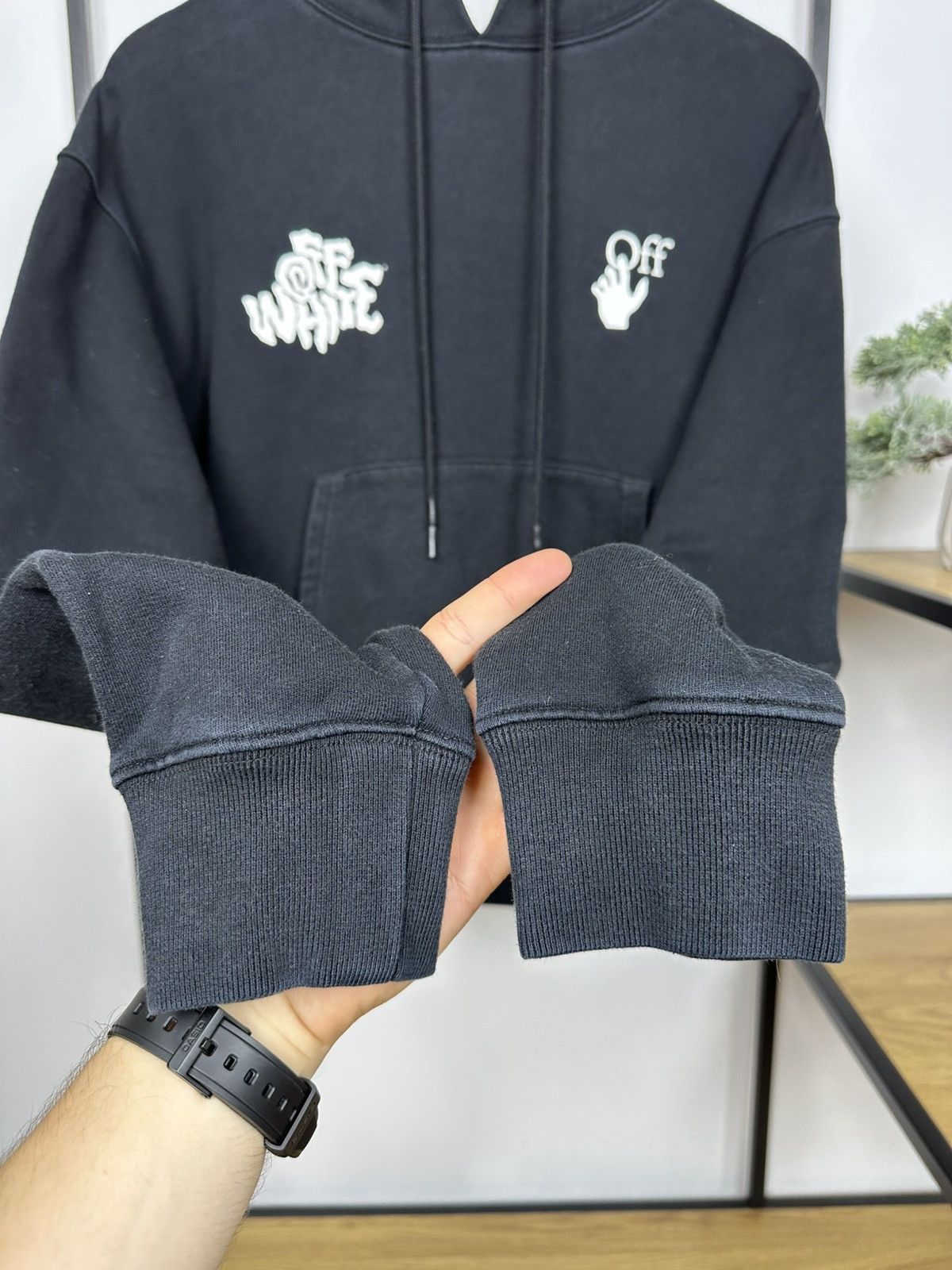 Off-White Off-White Red Tongue Out Over Hoodie Sweatshirt In Black XS Size US XS / EU 42 / 0 - 9 Thumbnail