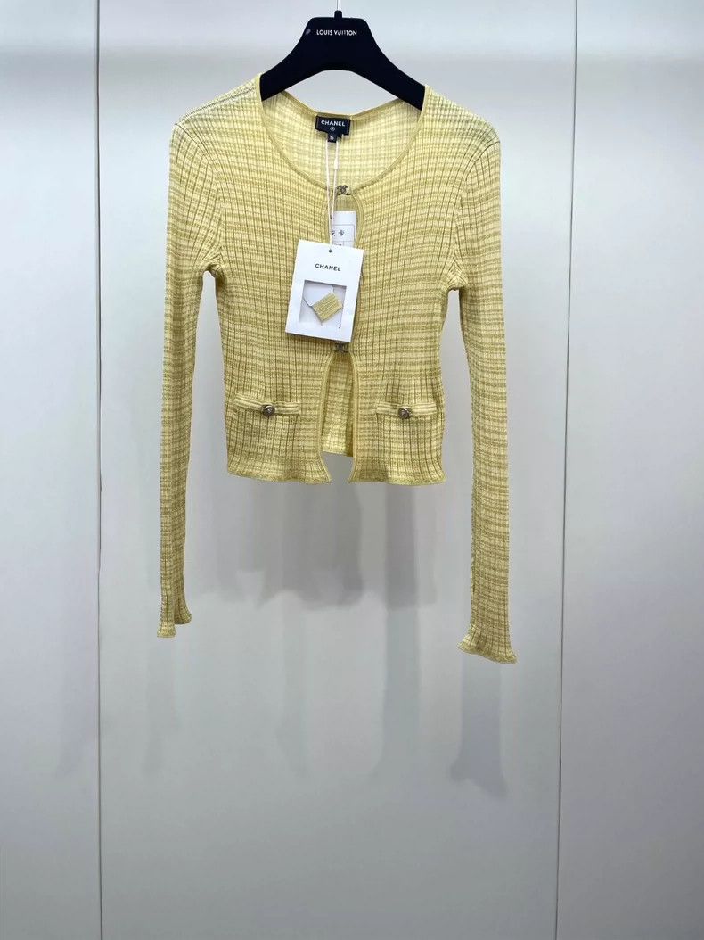 Chanel Chanel 22P yellow knitted cardigan jacket 2504-Nextarrow Size XS / US 0-2 / IT 36-38 - 1 Thumbnail