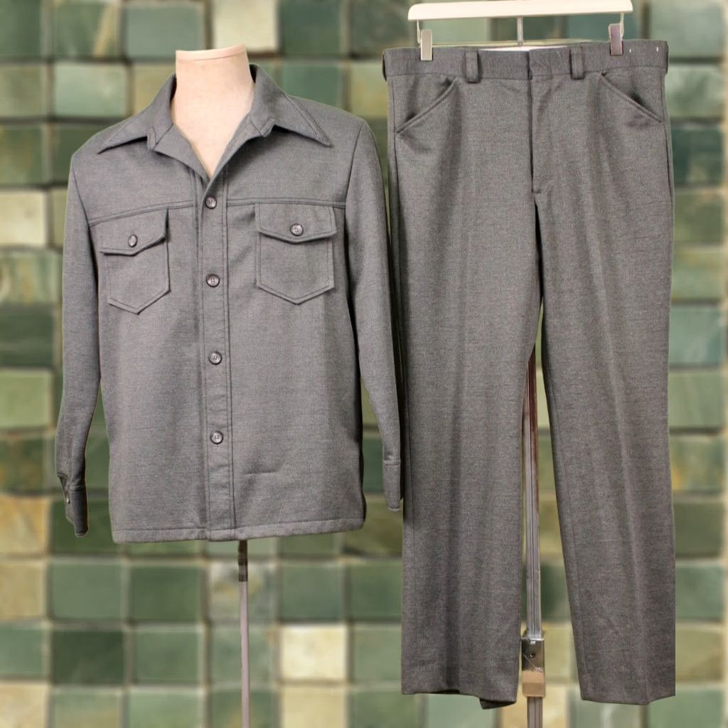 JCPenney VINTAGE JC Penney Men's VTG 70s Grey 2 PC Polyester Leisure Suit Sz 42 1970s Disco Mens Size 36R - 1 Thumbnail