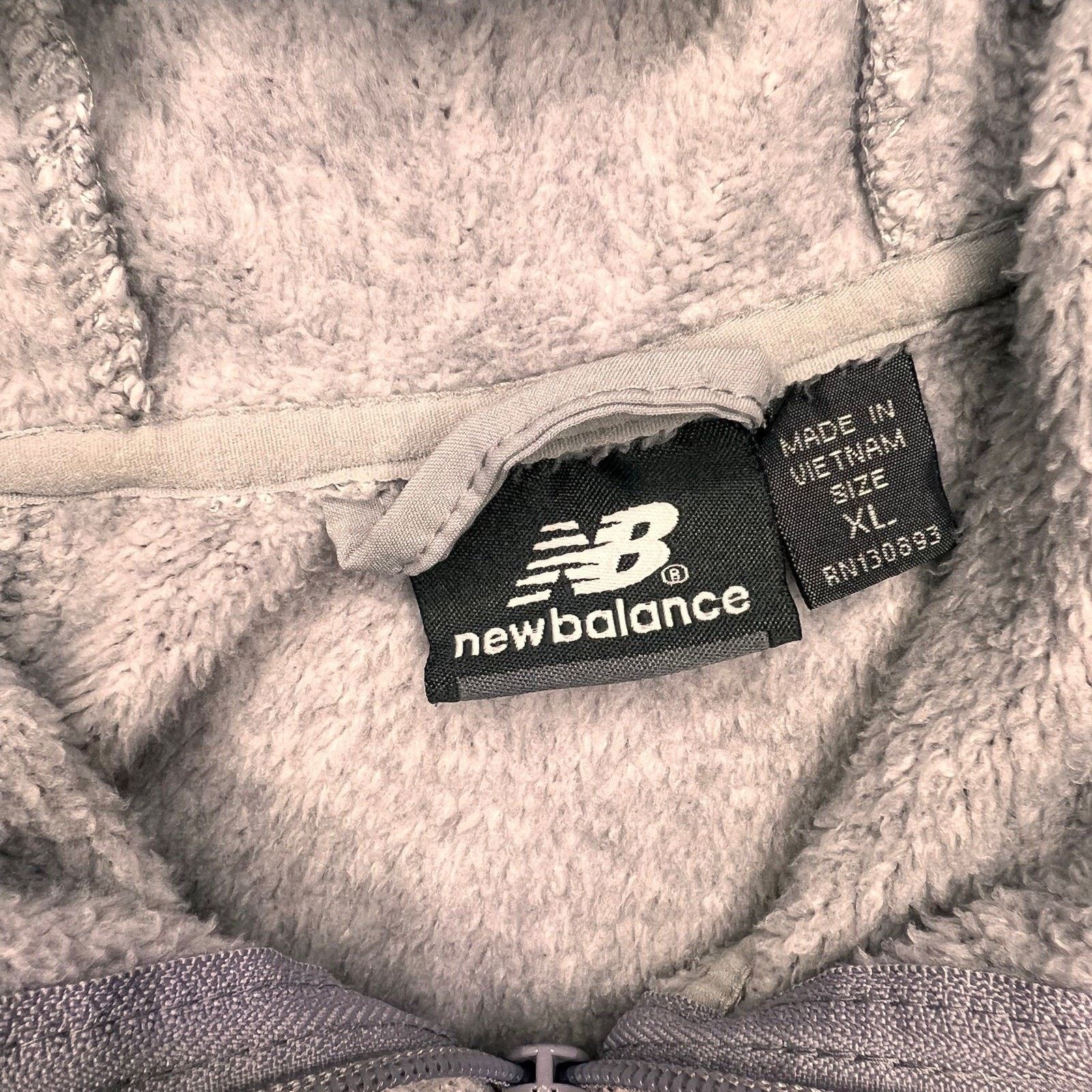 New Balance New Balance Women's Hooded Jacket Sz XL knit Gray Size XL / US 12-14 / IT 48-50 - 3 Thumbnail