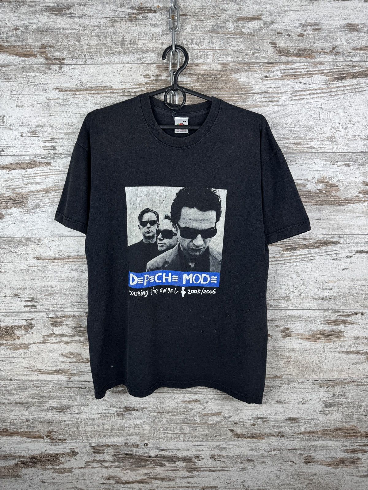 Vintage Mens Vintage Depeche Mode Touring the Angel T-shirt 2005 tee Size US M / EU 48-50 / 2 - 1 Thumbnail