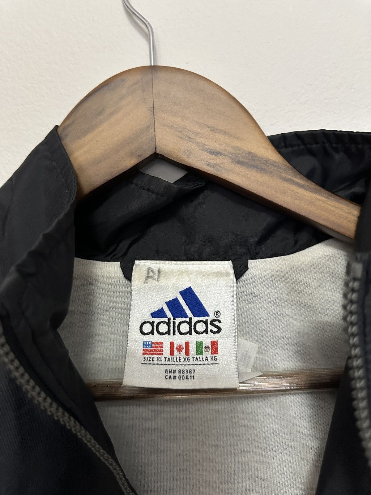 Adidas Vintage 90's Adidas Nylon Windbreaker Size US XL / EU 56 / 4 - 3 Thumbnail