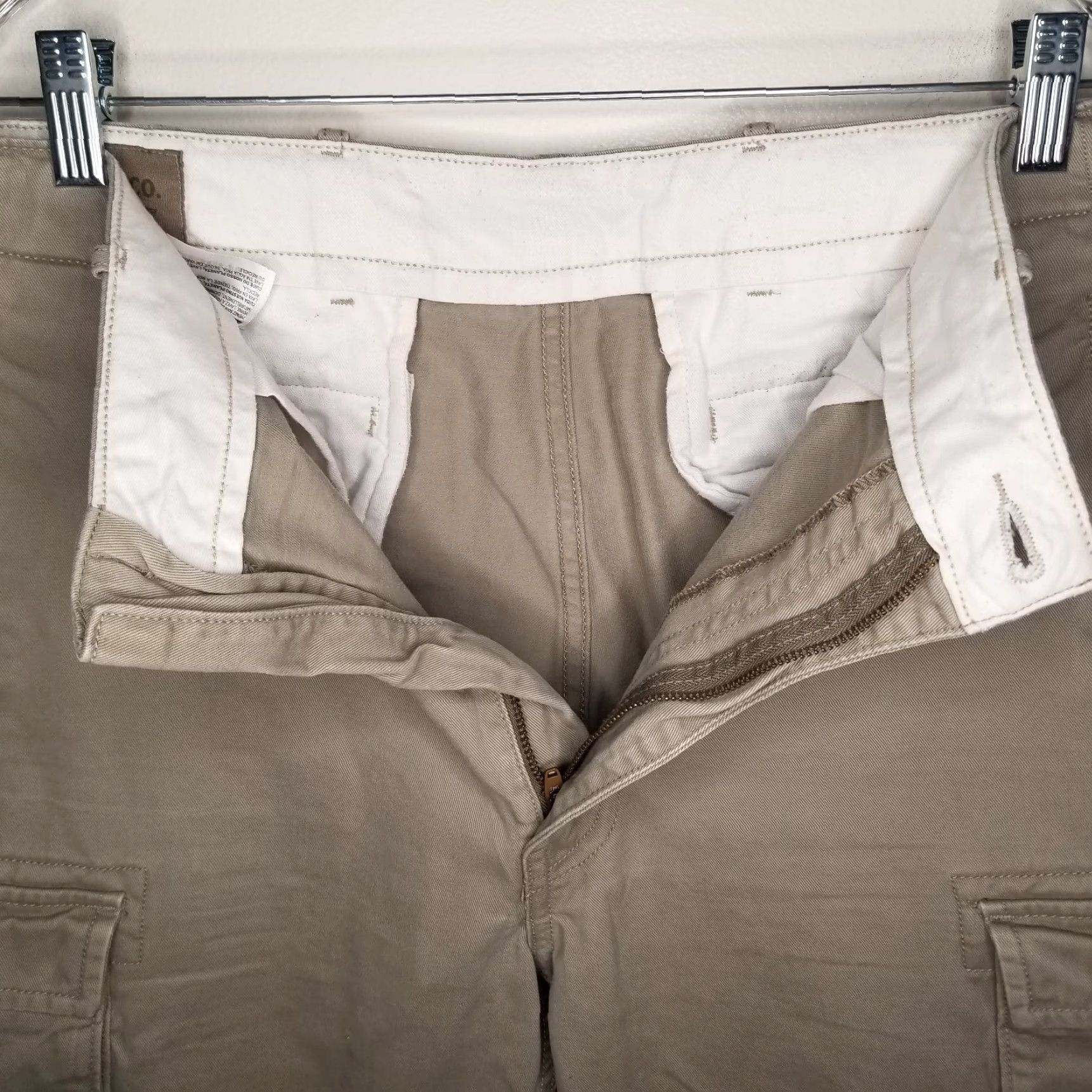 Levi's Levi's Cargo Shorts Beige Mens Size 36 Khaki Cargo 36 Men Mens Size US 36 / EU 52 - 3 Thumbnail