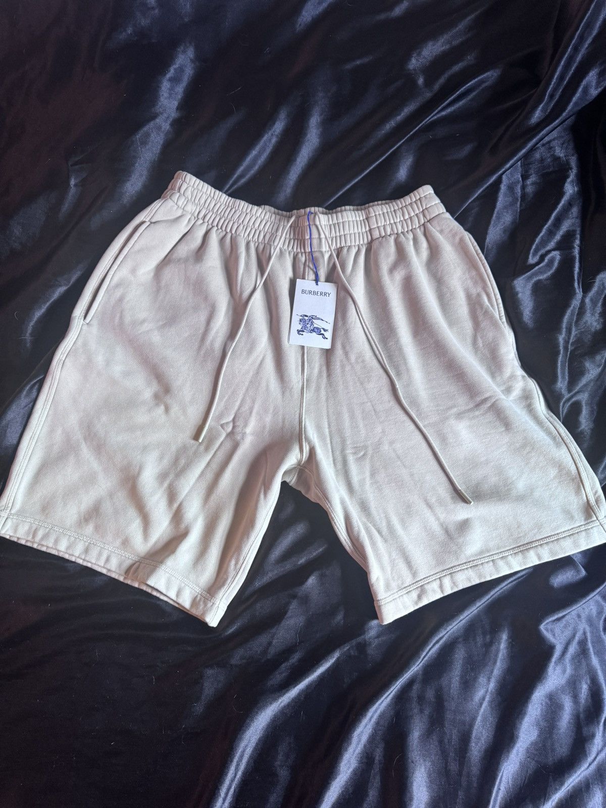 Burberry Burberry shorts Size US 34 / EU 50 - 2 Thumbnail
