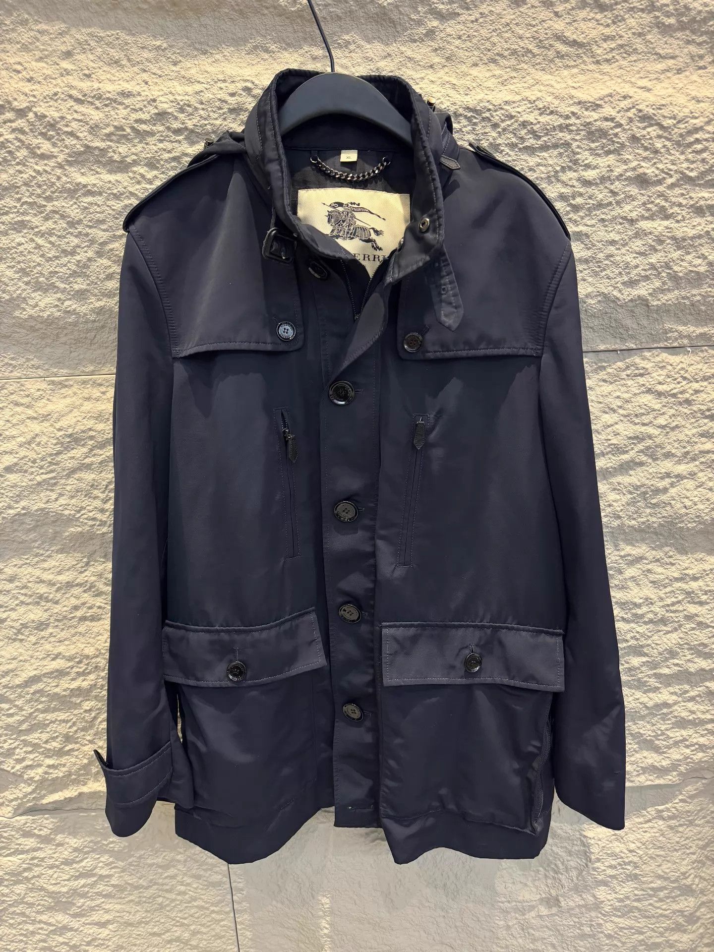 Burberry Burberry Men's Navy Blue Windbreaker Jacket XL Size US XL / EU 56 / 4 - 1 Thumbnail