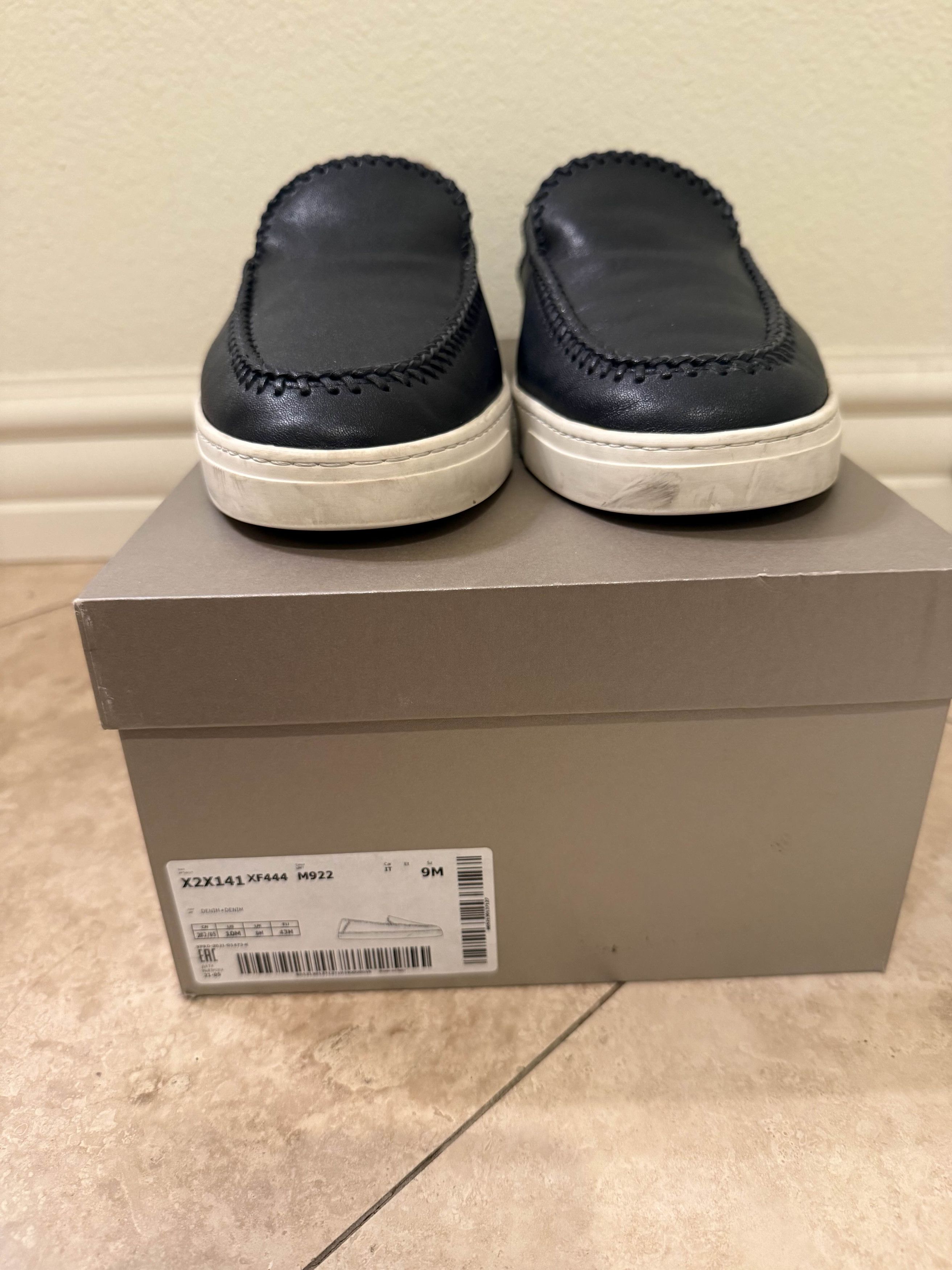 Giorgio Armani Giorgio Armani Slip-On Sneakers Size US 10 / EU 43 - 4 Thumbnail