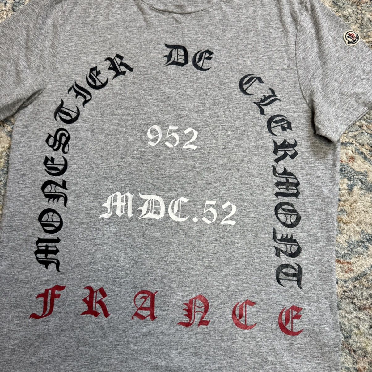 Moncler Moncler Monestier de Clermont Heritage Graphic T-Shirt Grey Size S / US 4 / IT 40 - 4 Thumbnail