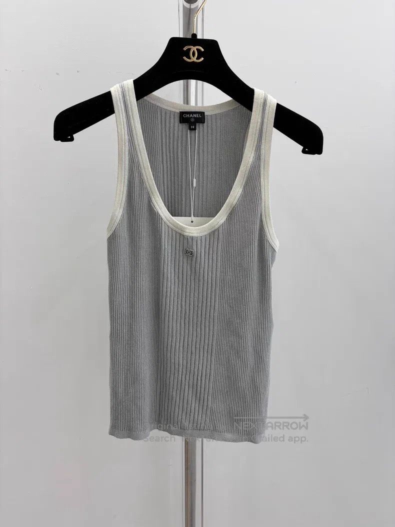 Chanel Chanel Beach Series Grey Vest Size XS / US 0-2 / IT 36-38 - 1 Thumbnail