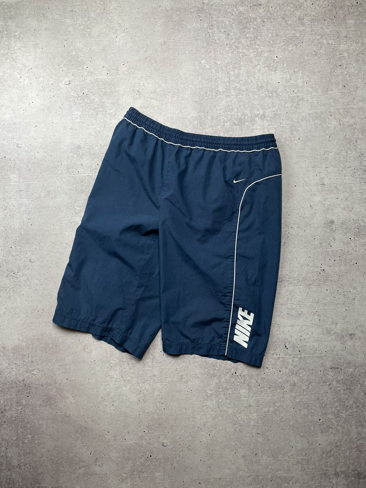 Nike × Vintage Vintage Nike Y2K Shorts Size L big logo Size US 33 - 3 Thumbnail