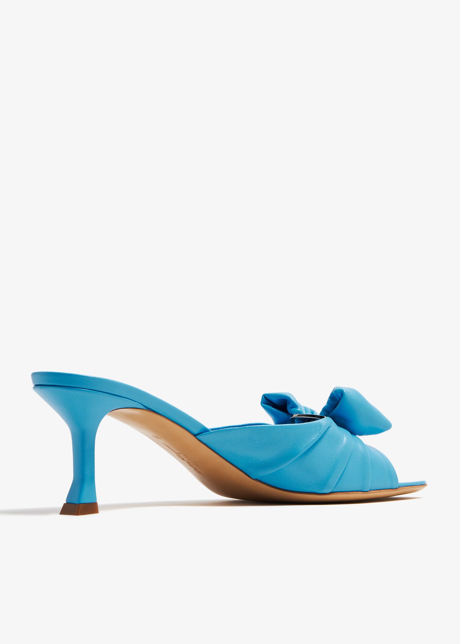 Salvatore Ferragamo o1s1rm0924 Vara Bow Slide in Sky Blue Size US 5.5 / IT 35.5 - 4 Thumbnail