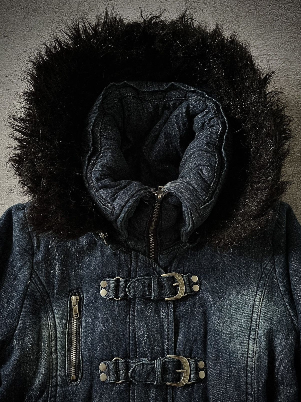 Japanese Brand 2000s BACKS FUR HOOD GOTHIC BONDAGE SEDITIONARIES PUNK STYLE Size US M / EU 48-50 / 2 - 4 Thumbnail