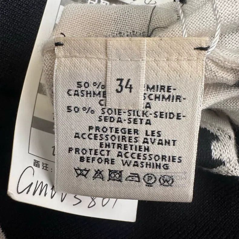 Hermes Hermes Black and White Pig Nose Cashmere Sweater Size XXS / US 00 / IT 34 - 6 Thumbnail