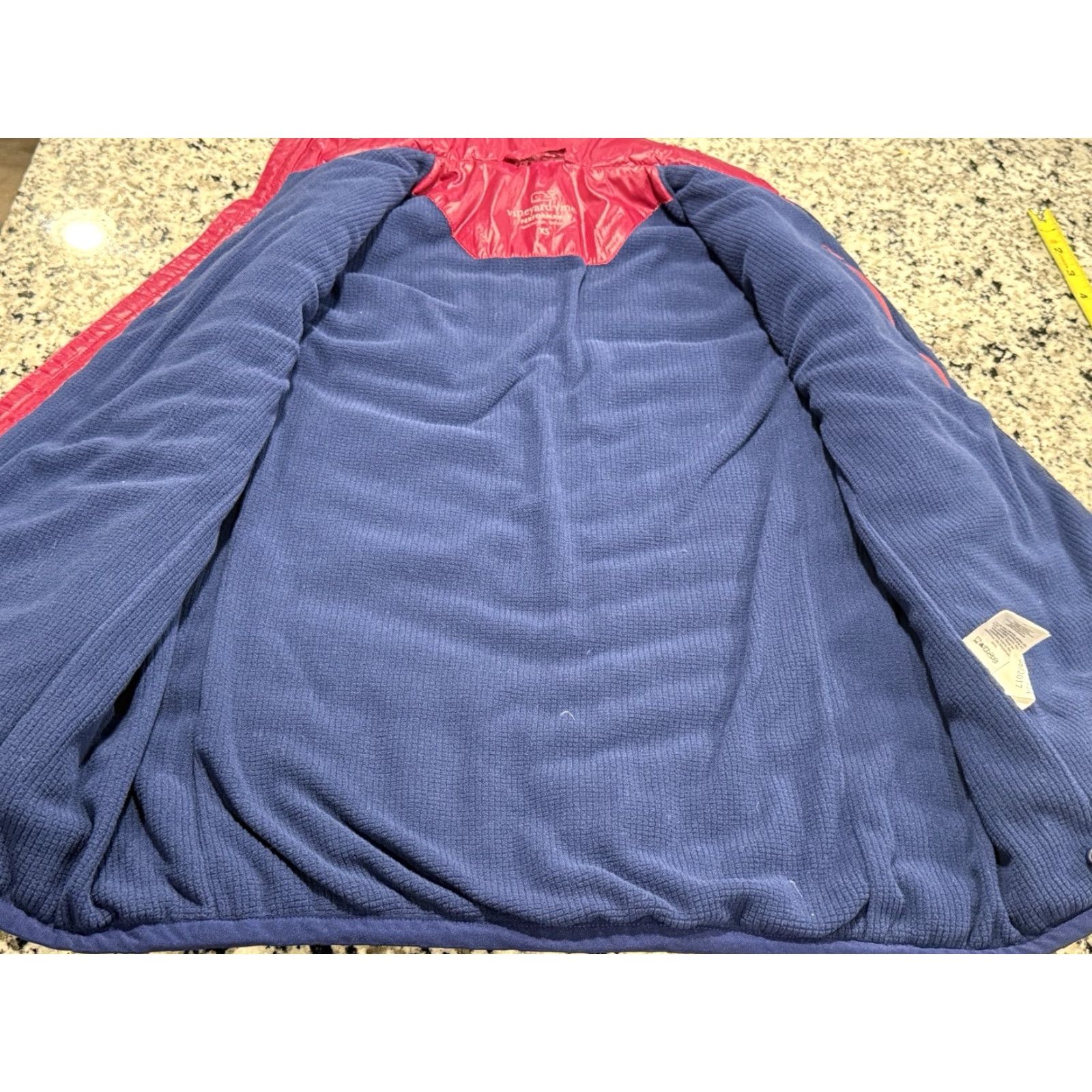 Vineyard Vines Vineyard Vines Performance Mountain Weekend Puffer Vest-Full Zip Sz XS Berry Red Size XS / US 0-2 / IT 36-38 - 7 Thumbnail
