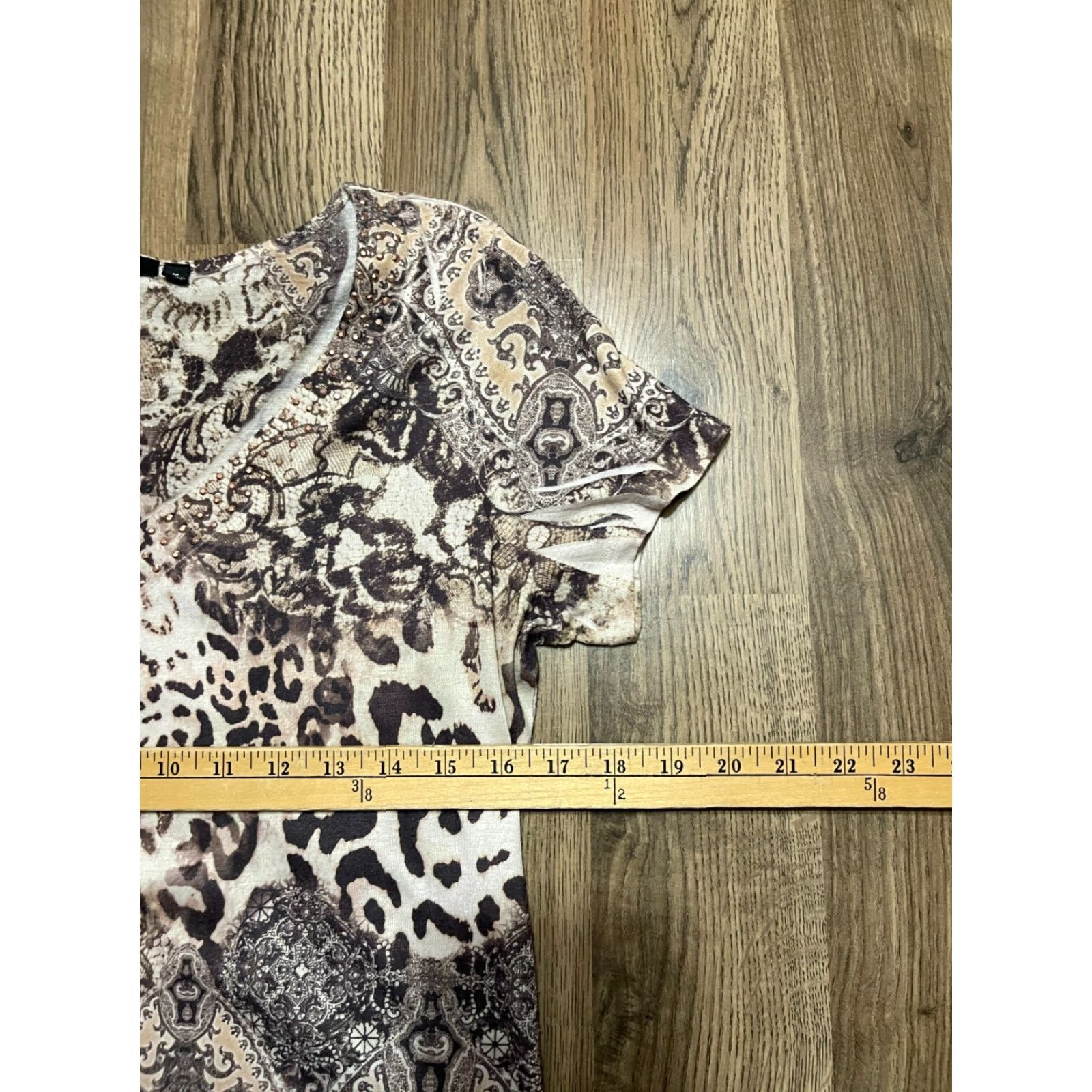 Apt. 9 Apt. 9 Shirt Women's Size Medium Animal Print Short Sleeve Multicolor Casual, Regular Fit, T-Shirt Womens Size M / US 6-8 / IT 42-44 - 5 Thumbnail