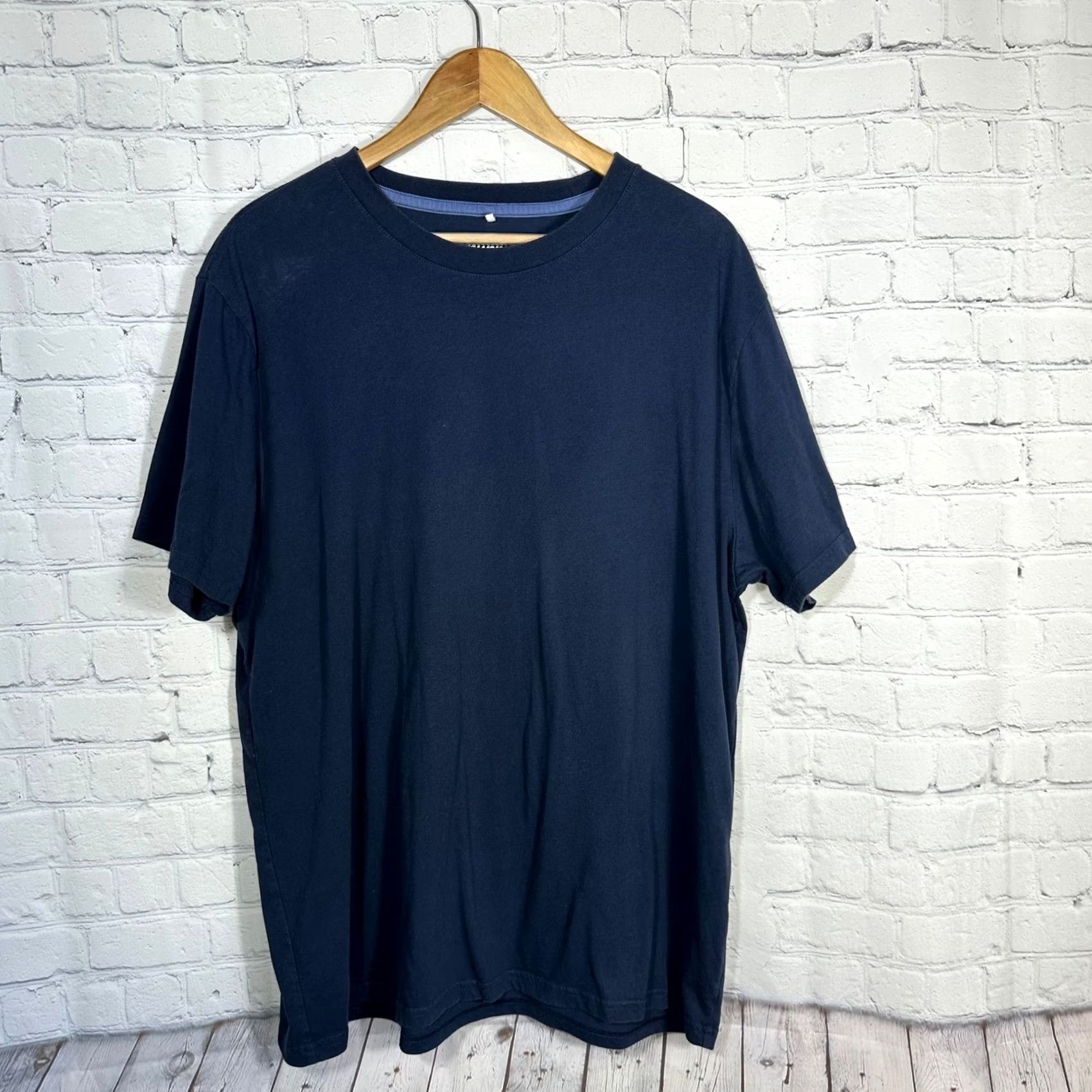 Chubbies Chubbies T-Shirt Navy Palm Tree The Weekend Has Arrived Graphic Crew Neck XL Mens Size US XL / EU 56 / 4 - 4 Thumbnail