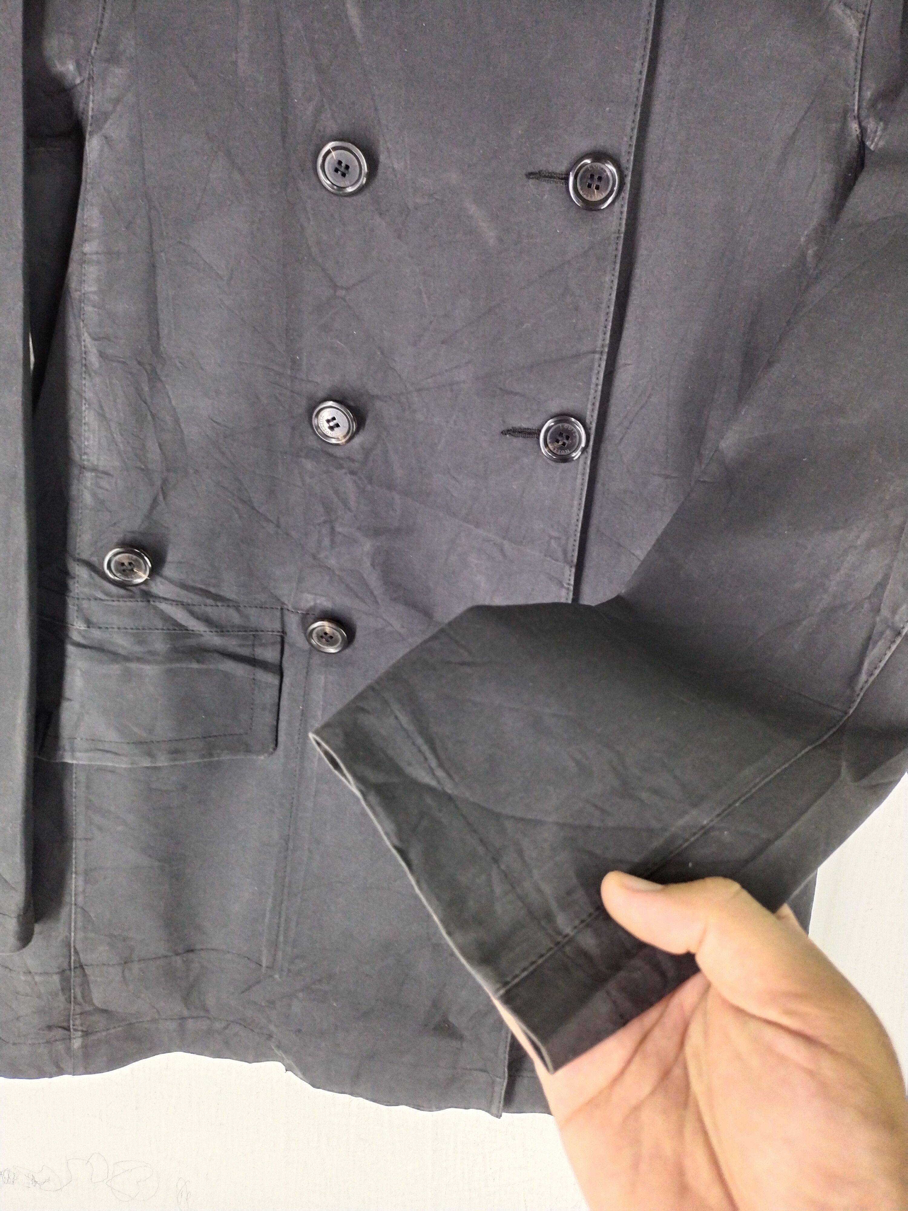 Louis Vuitton A/W 02 Louis Vuitton Mackintosh Trench Coat Ladies Rare Size S / US 4 / IT 40 - 6 Thumbnail