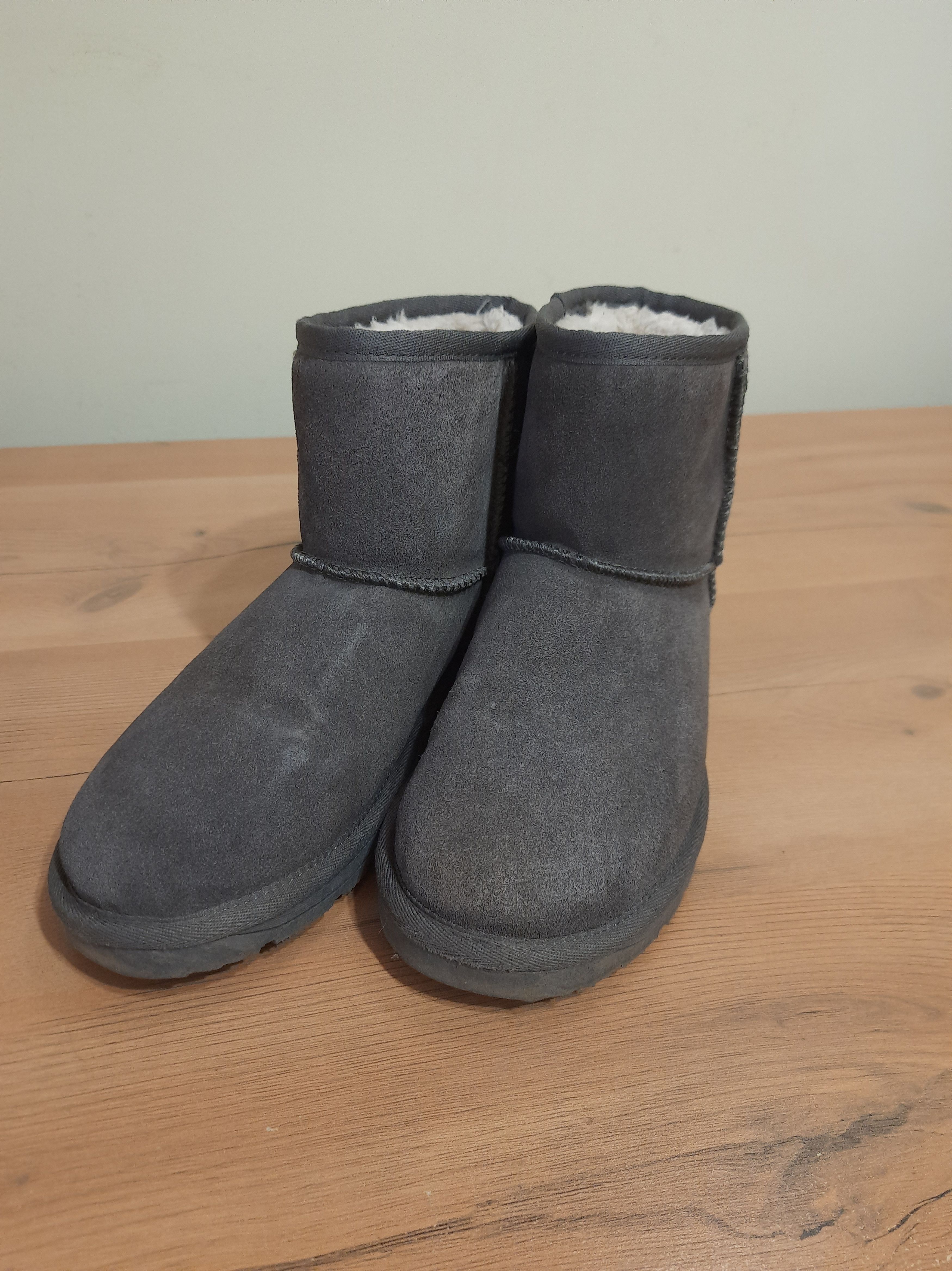 Esprit Classic Mini Suede Y2k Ankle Boots Like Uggs Size US 9 / IT 39 - 3 Thumbnail