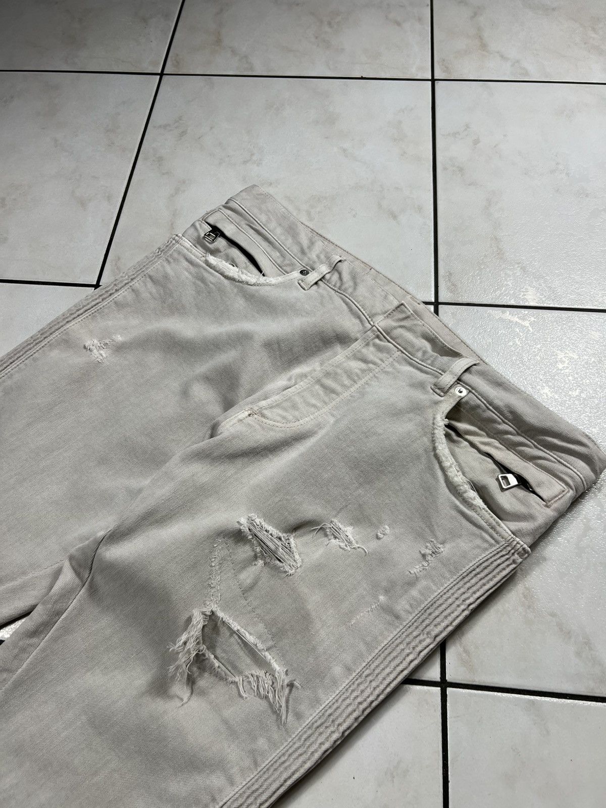 Balmain Archive Balmain biker beige distressed denim pants zippers Size US 34 / EU 50 - 6 Thumbnail