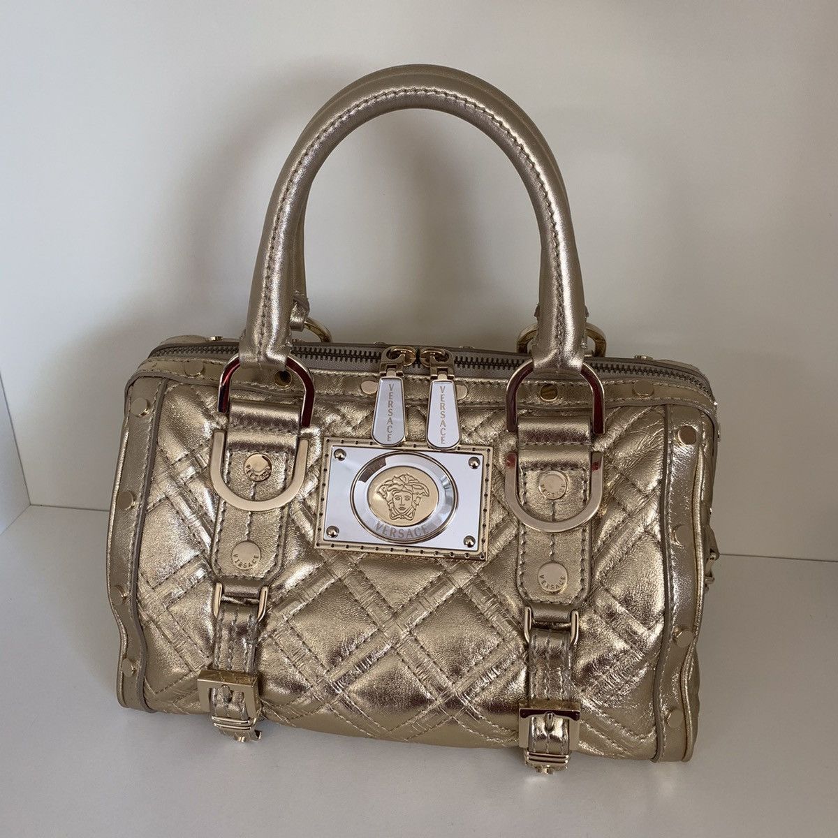 Versace Versace gold quilted leather bag Size ONE SIZE - 1 Thumbnail