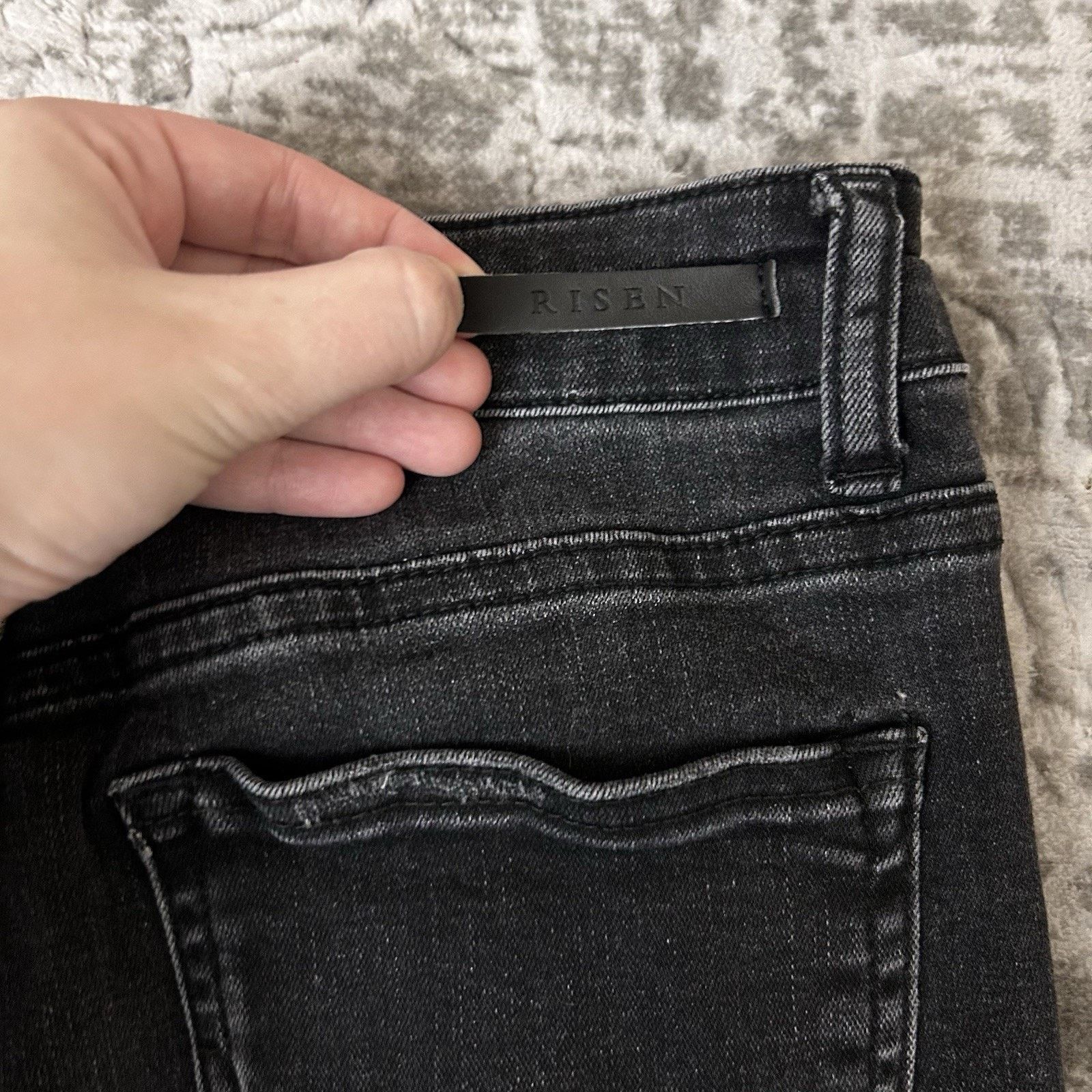 Other Risen Jeans Black Vintage Washed Skinny Distressed size 9/29 Size 29" - 14 Thumbnail