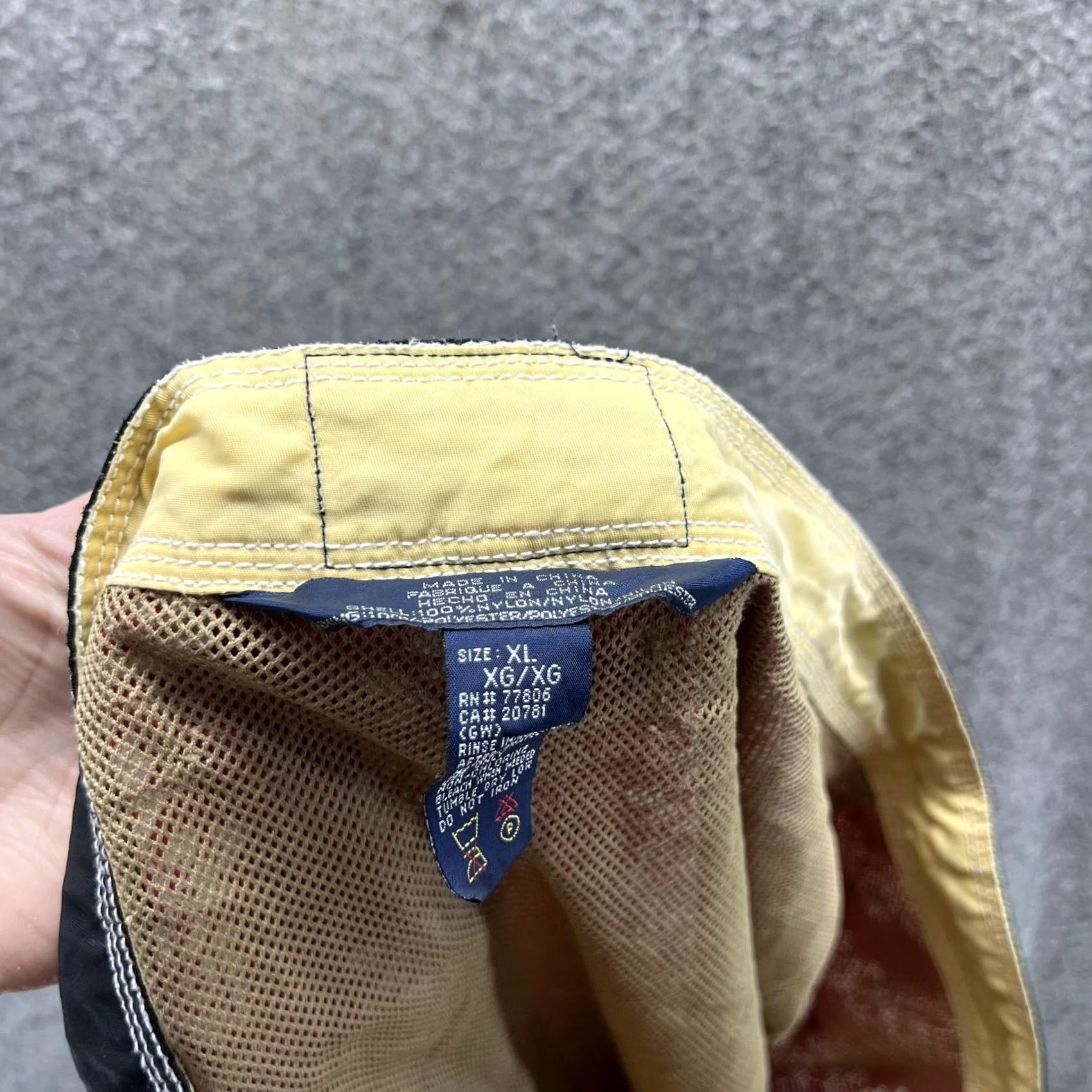 Tommy Hilfiger VINTAGE Tommy Hilfiger Shorts Men XL Red Striped Floral Nylon Swim Bottom Trunk Pool Swimwear Polyester Lining Size US 36 / EU 52 - 6 Thumbnail