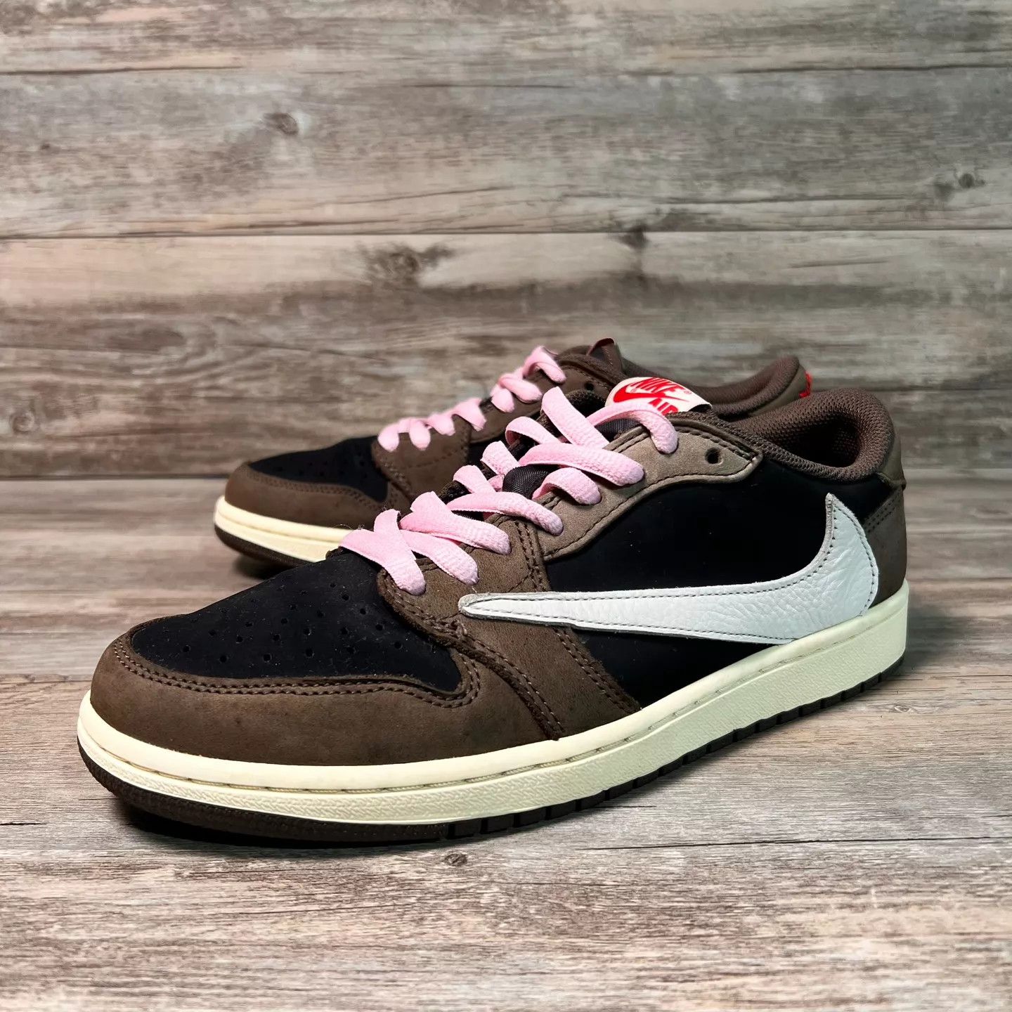 Nike Travis Scott x Air Jordan 1 Low OG 'Black Brown' 42 Size US 9 / EU 42 - 1 Thumbnail