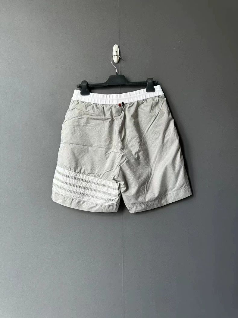 Thom Browne Thom browne Size 3 Nylon shorts 2503-Nextarrow Size US 32 / EU 48 - 2 Thumbnail