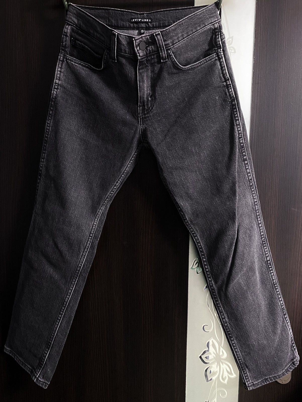 Levi's Made & Crafted Levi’s Line 8 Graphite Black Washed Cropped Jeans Denim Mom Size 28" / US 6 / IT 42 - 4 Thumbnail