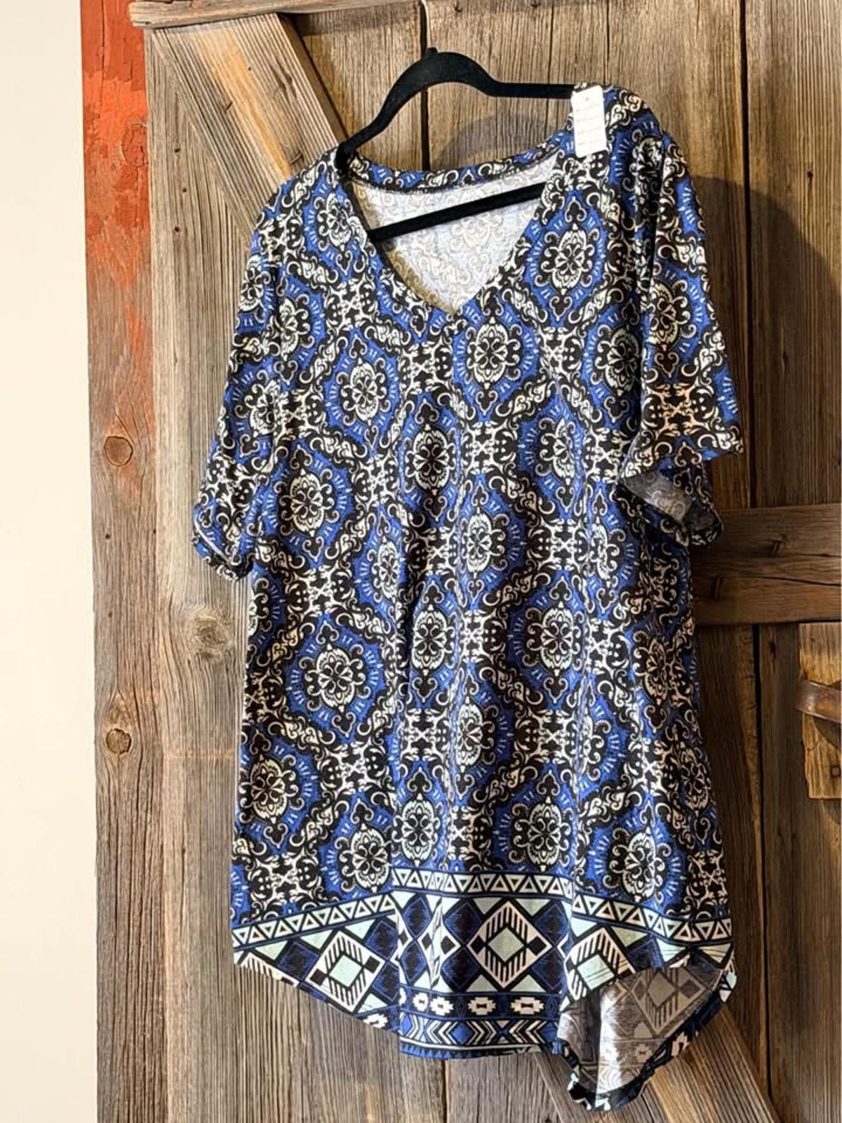Other Blue and Black Patterned V-Neck Tunic Top XL Size XL / US 12-14 / IT 48-50 - 1 Thumbnail