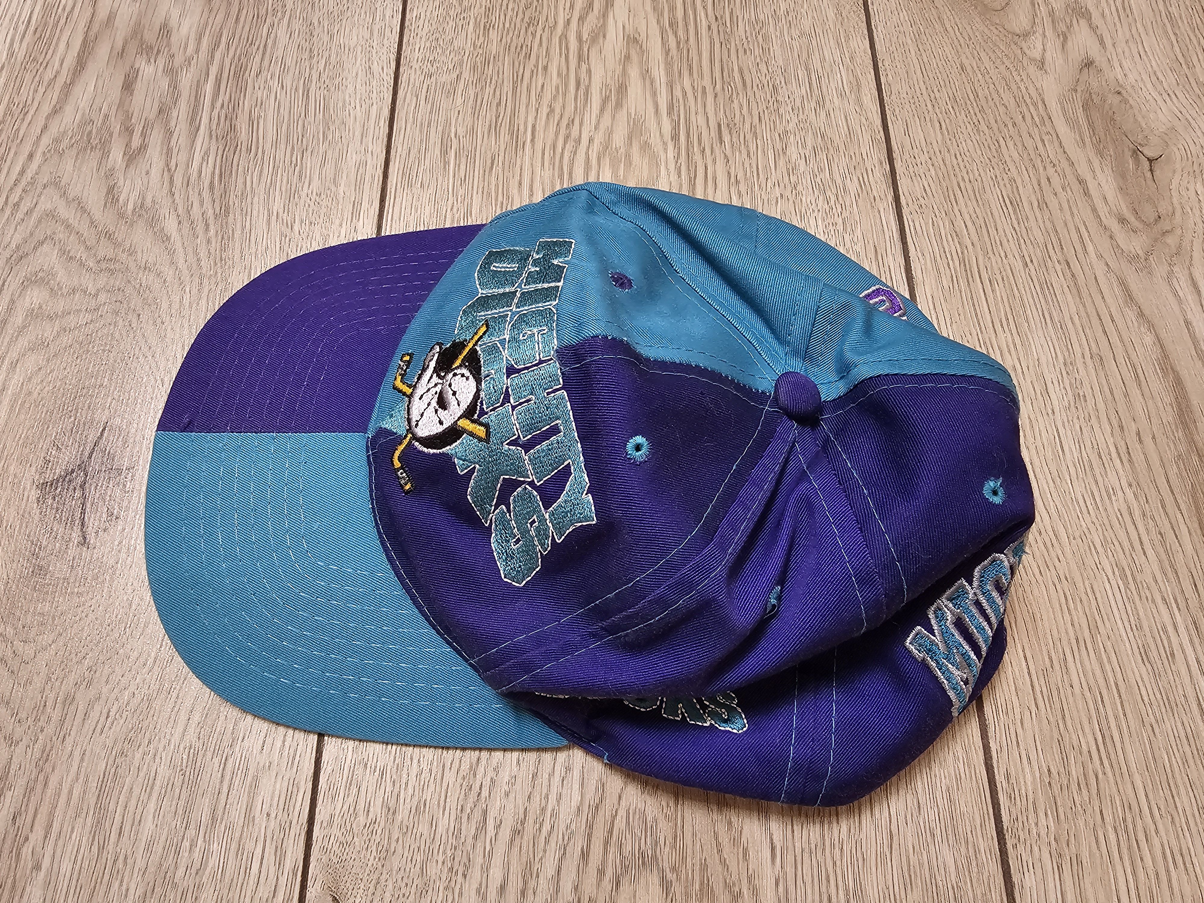 NHL ANAHEIM MIGHTY DUCKS VINTAGE CAP 90s HOCKEY VINTAGE CAP 90S Size ONE SIZE - 2 Thumbnail
