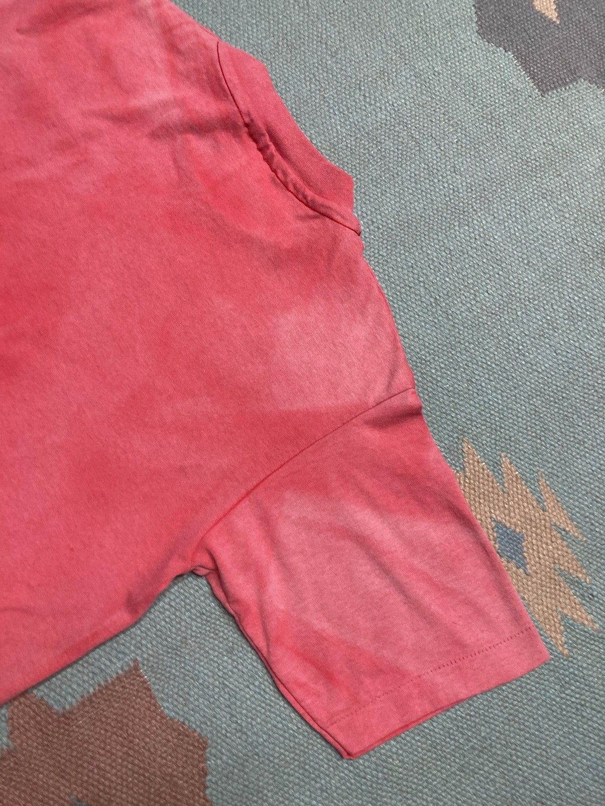 Vintage Vtg 80s blank t shirt sun fade red hanes single stitch small Size US S / EU 44-46 / 1 - 12 Thumbnail