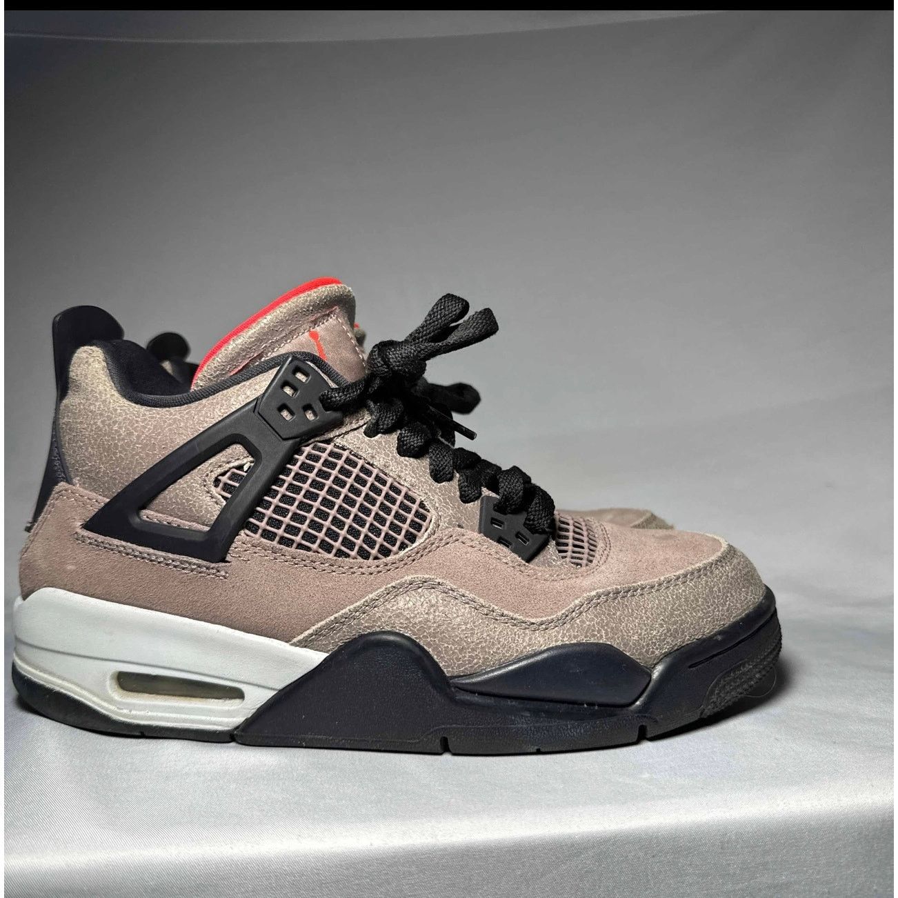 Jordan Brand × Nike Size 6 - Nike Air Jordan 4 Retro GS Taupe Haze Men's Shoes Size US 6 / EU 39 - 1 Thumbnail