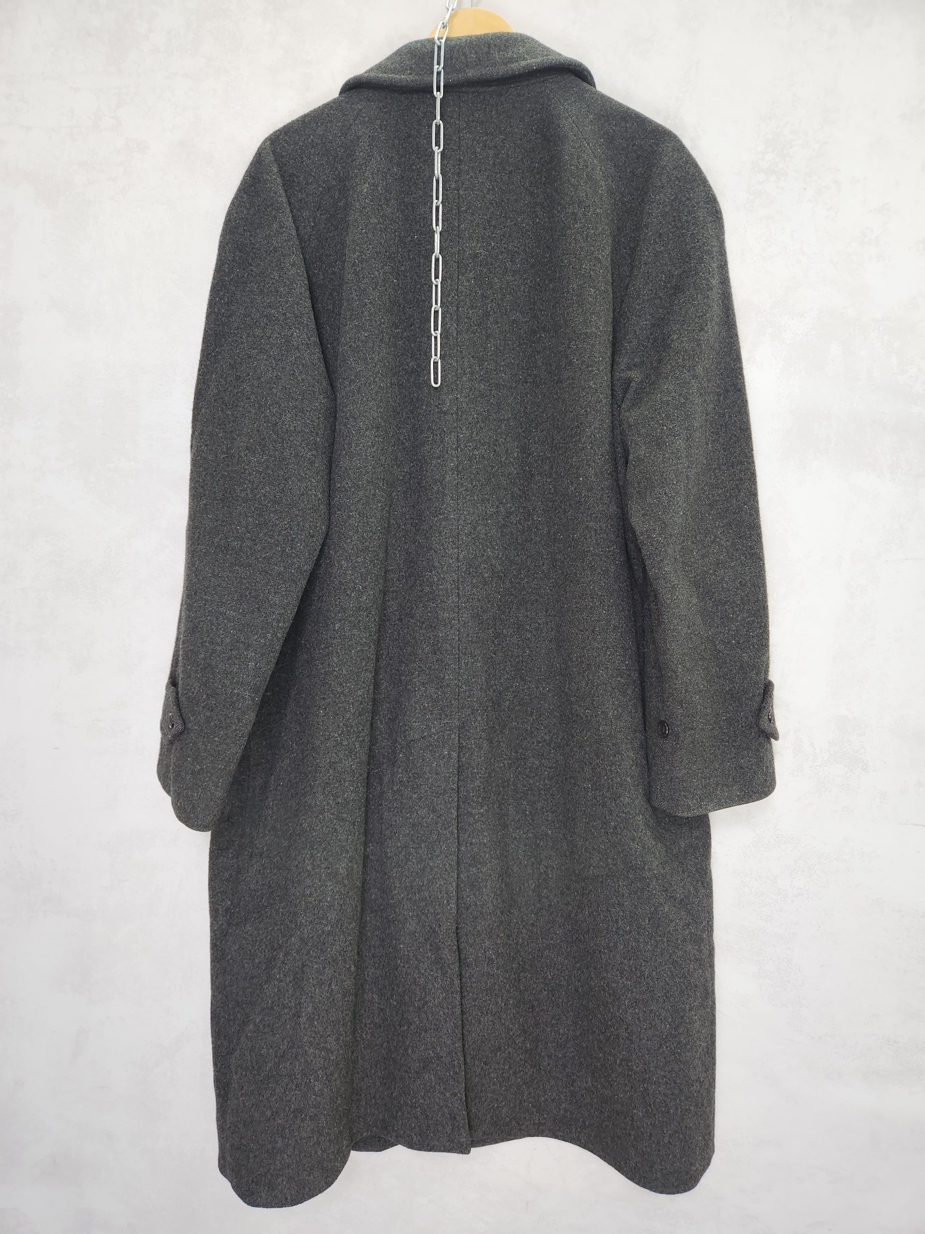 Burberry Burberry london wool and camel hair overcoat button ups Size US XL / EU 56 / 4 - 10 Thumbnail