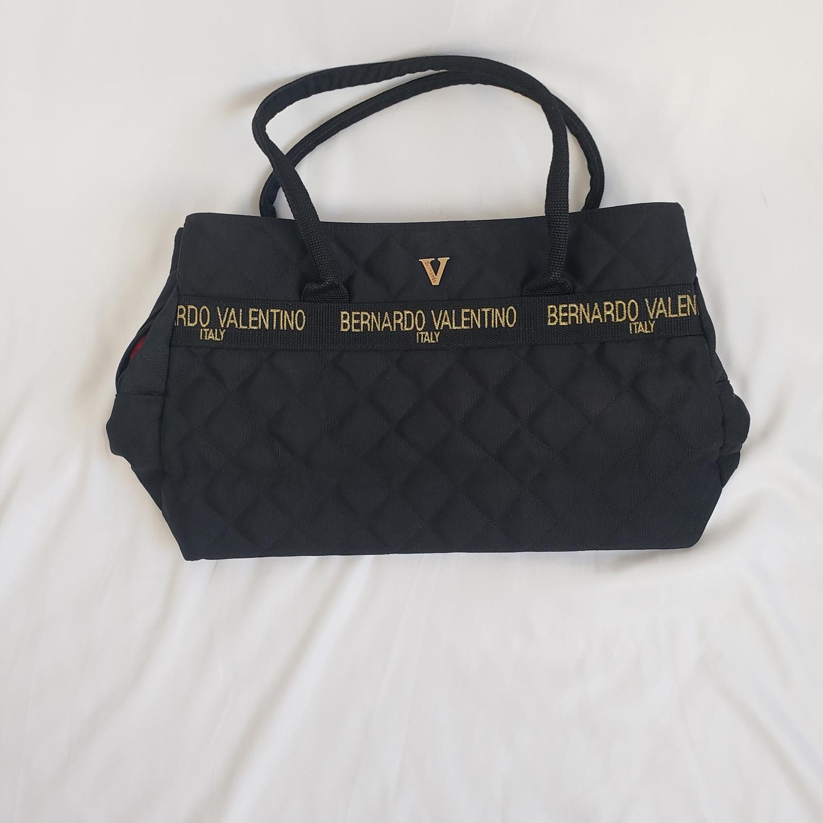 Designer Bernardo Valentino Quilted Tote Bag - Stylish And Spacious in Black, Women's