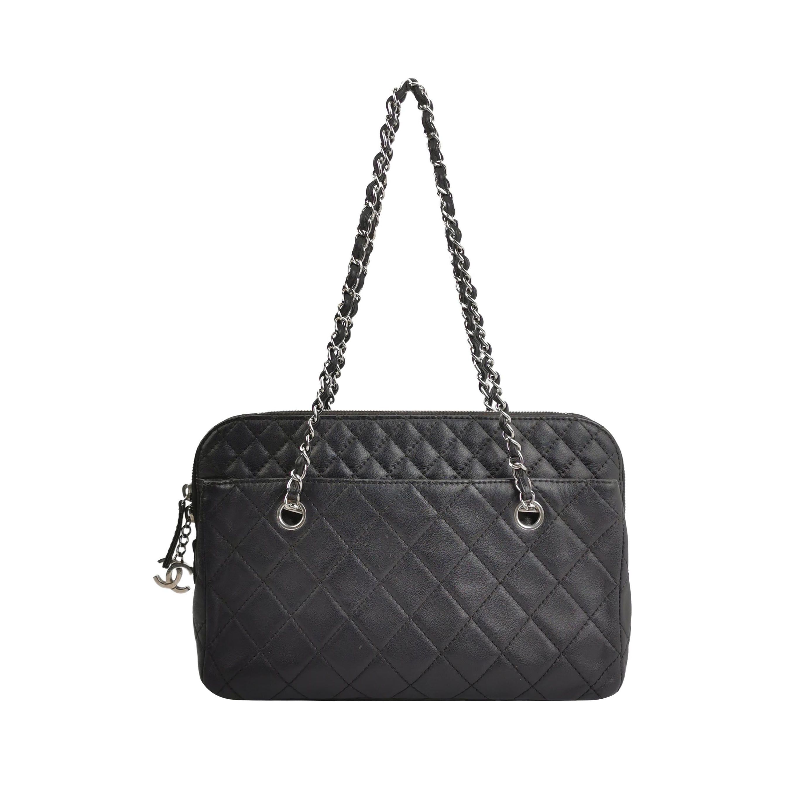 Chanel Chanel Women os Shoulder Bags Size ONE SIZE - 1 Thumbnail