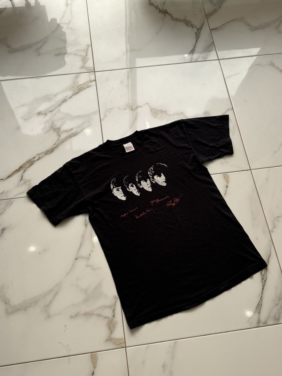 Band Tees Vintage 1999 The Beatles Promo Band T Shirt Size US L / EU 52-54 / 3 - 6 Thumbnail