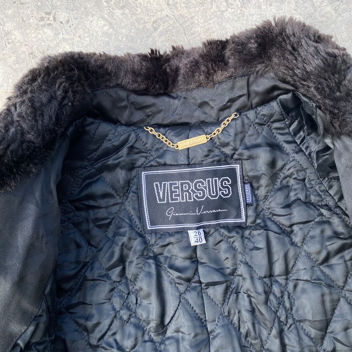 Versace Versus GIANNI VERSACE Quilted Faux Fur Collar Coat Jacket Size S / US 4 / IT 40 - 9 Thumbnail