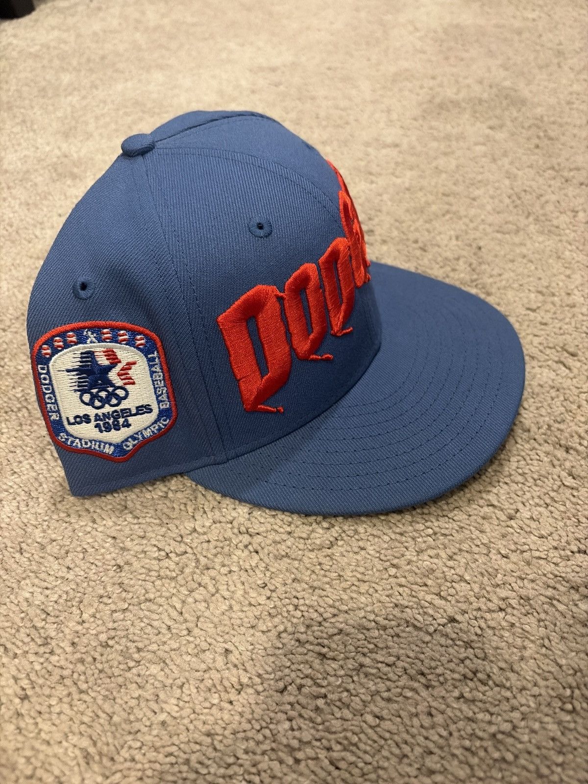 New Era Lightly worn, New Era MLB LA Dodgers hat Size 7 5/8 Size ONE SIZE - 2 Thumbnail